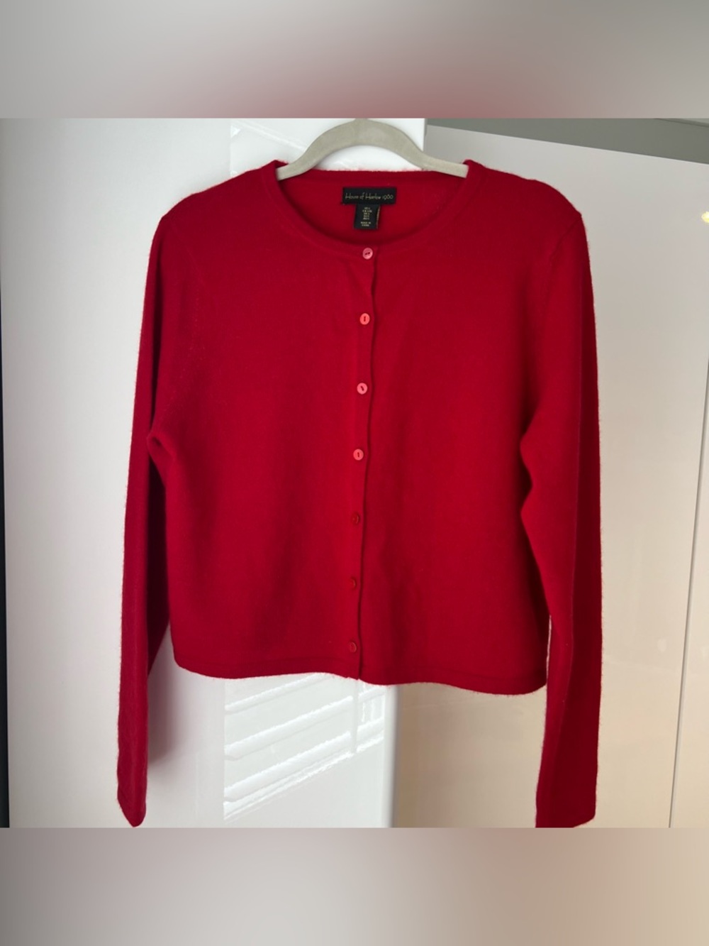 100% Cashmere Cherry Red House of Harlow 1960 Red Crewneck Button-Front Cardigan